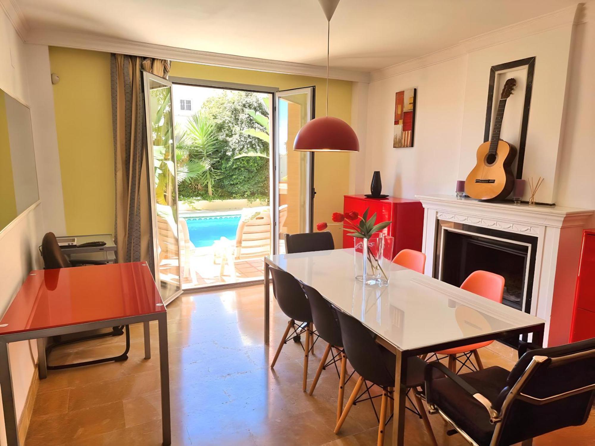 Stunning Home With Outdoor Swimmingpool, 4 Bedrooms And Wifi Benalmádena Dış mekan fotoğraf
