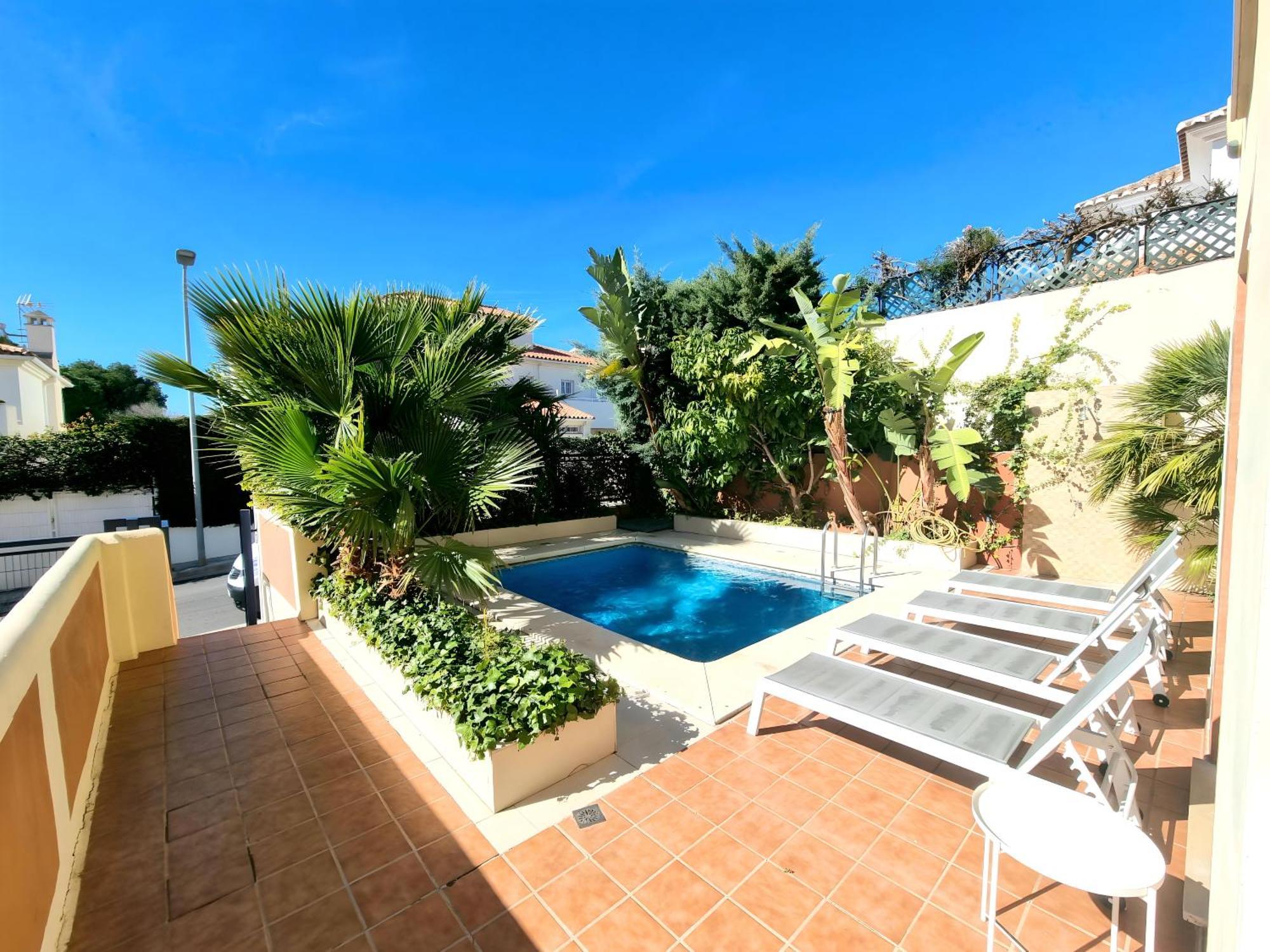 Stunning Home With Outdoor Swimmingpool, 4 Bedrooms And Wifi Benalmádena Dış mekan fotoğraf