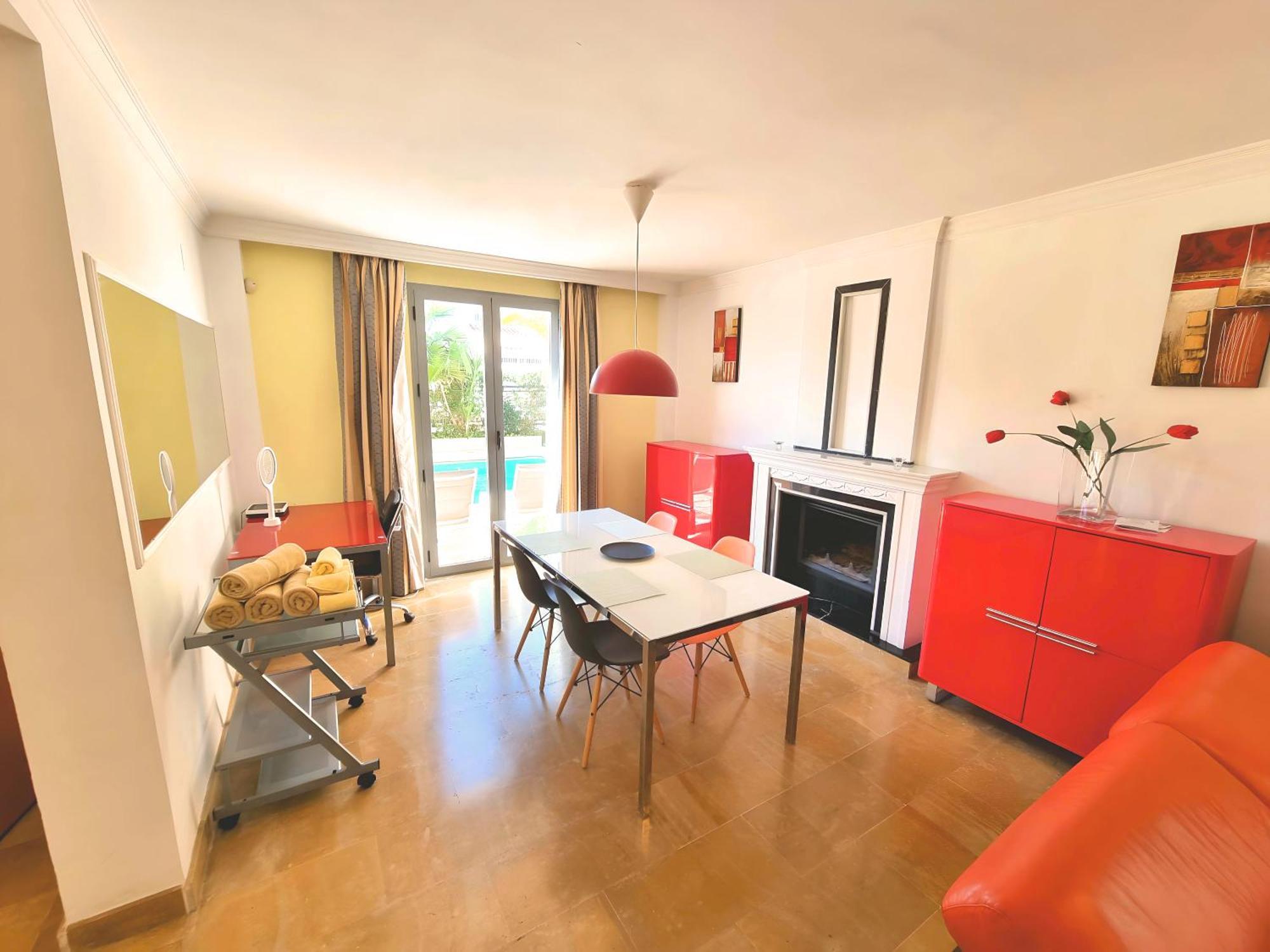 Stunning Home With Outdoor Swimmingpool, 4 Bedrooms And Wifi Benalmádena Dış mekan fotoğraf